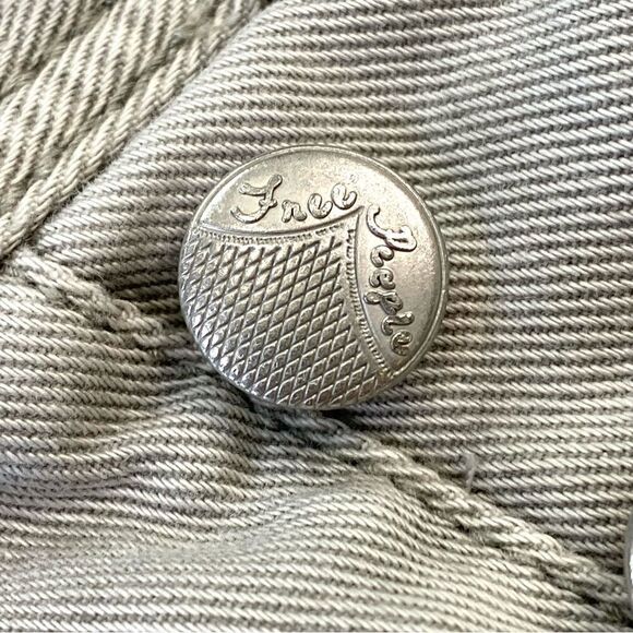 FREE PEOPLE BUTTON FLY DENIM SHORTS  CLOUD GREY - Picture 7 of 8